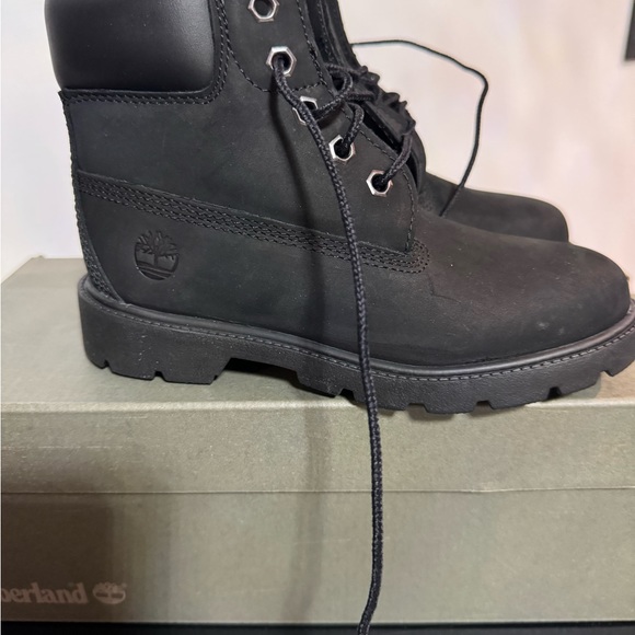 Timberland Classic 6” Black Nubuck Waterproof Boots - Picture 8 of 9